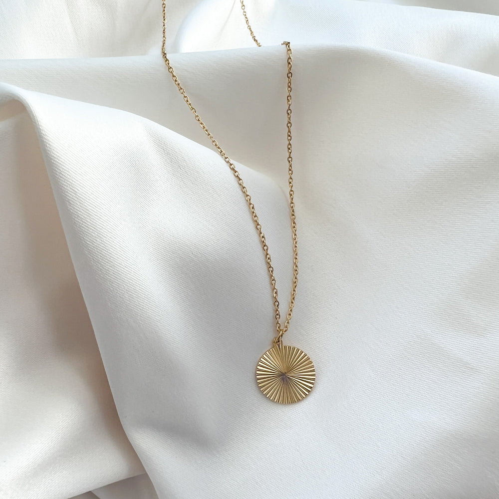 
            
                Load image into Gallery viewer, Diamond Cut Gold Circle Necklace from Alexandra Marks Jewelry
            
        
