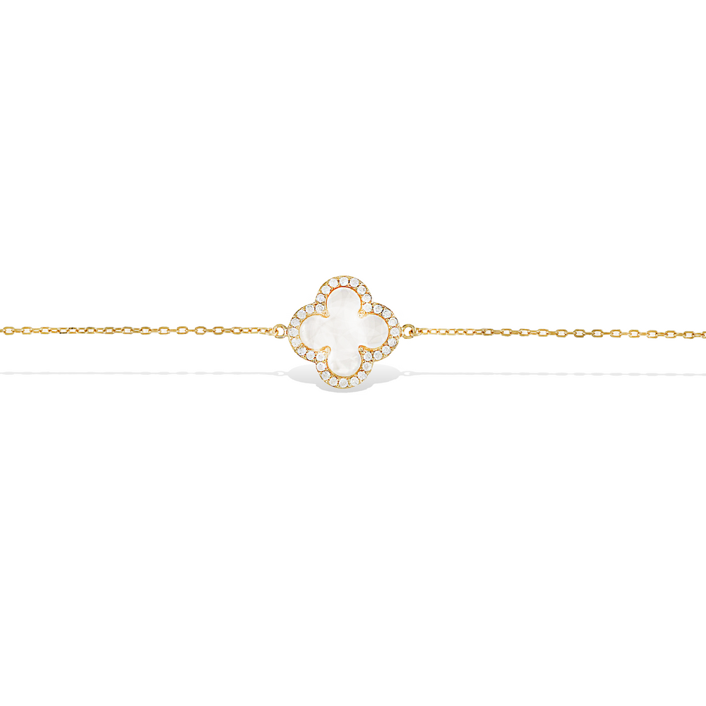 Alexandra Marks - white pearl clover bracelet, gold