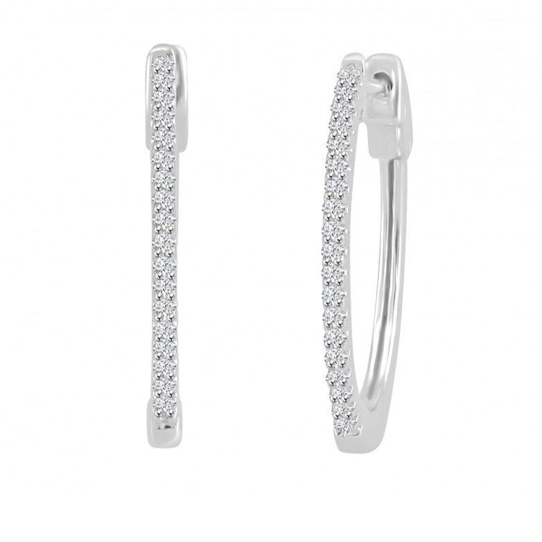 
            
                Load image into Gallery viewer, Medium Oval 14k White Gold Hoop Earrings - Alexandra Marks Jewelry
            
        